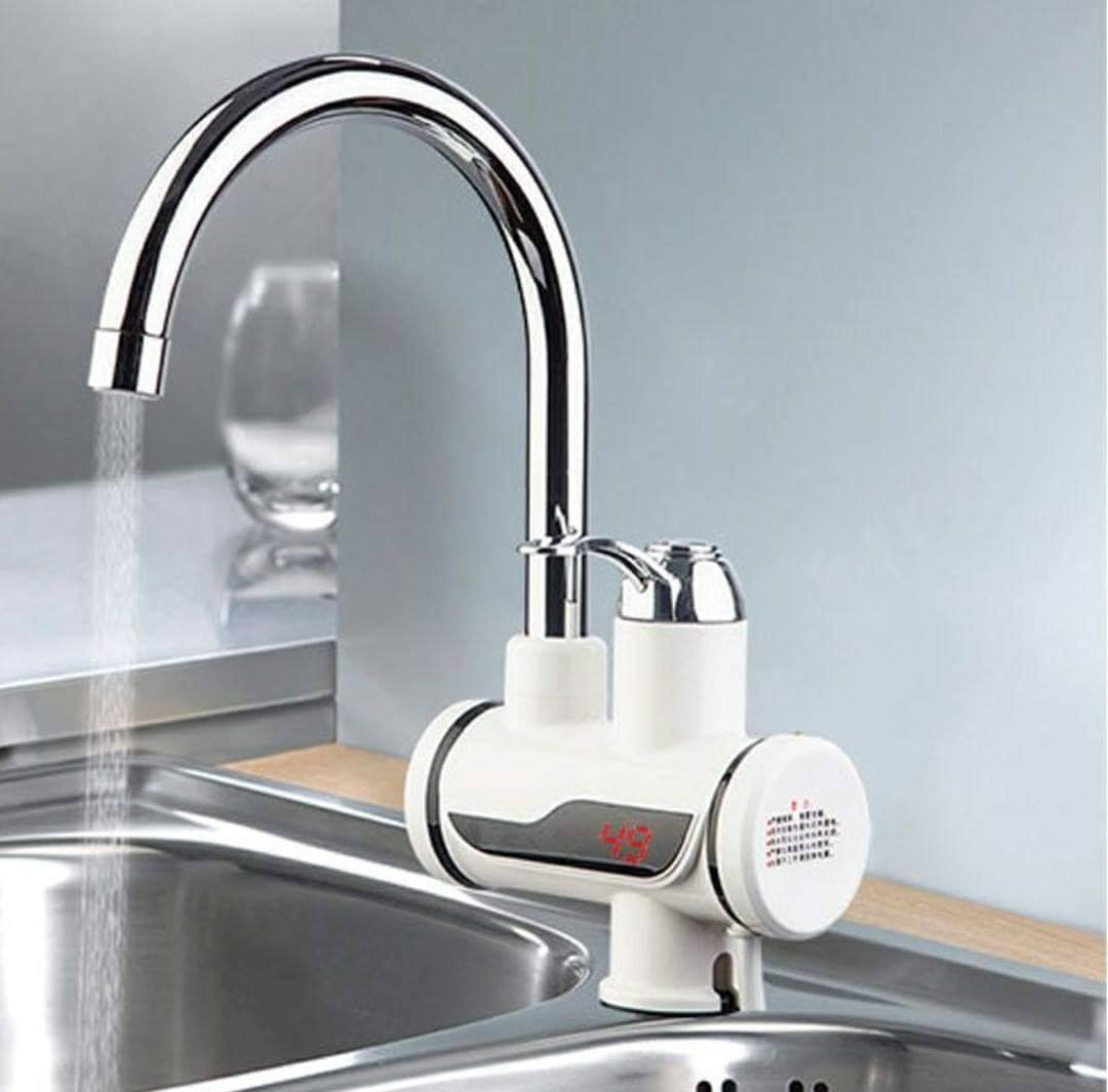 Usadna Česma sa Digitalnim Ekranom