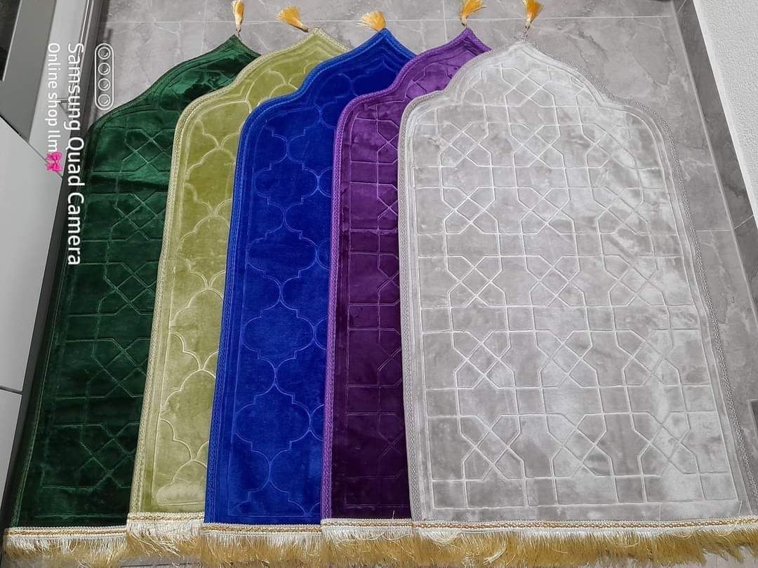 Spužvaste Sedžade: Savršen Poklon za Svaku Priliku